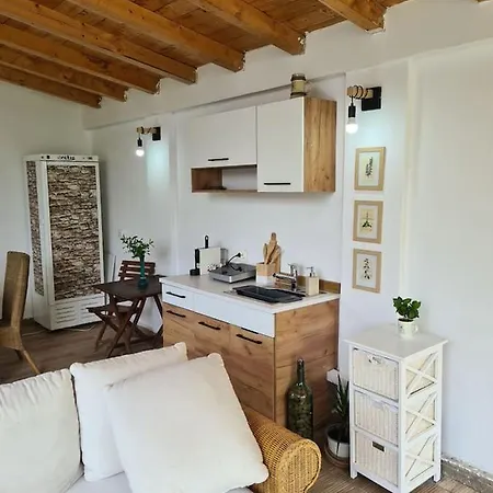The House Villa