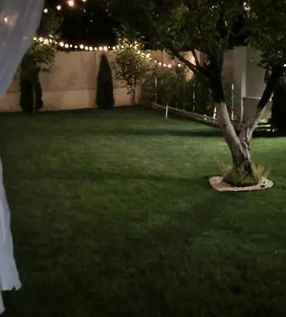 The House Вилла